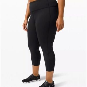 Lululemon pace rival crop size 6